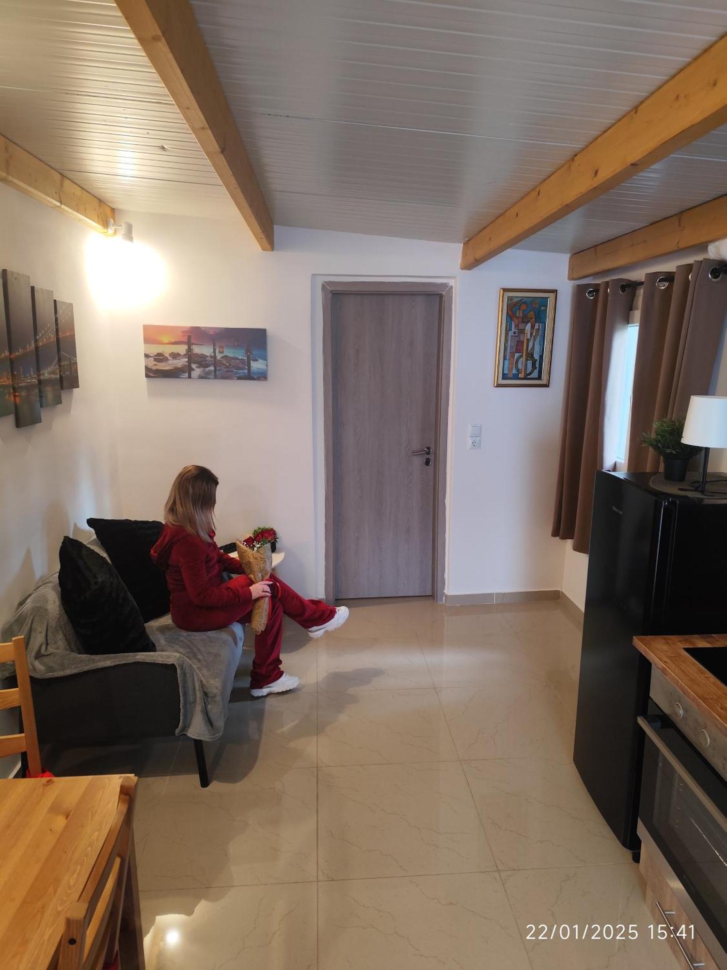 Ferienwohnung Johnson House Rafína Zimmer foto